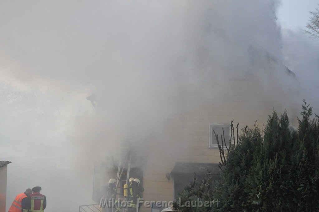 Haus komplett ausgebrannt Leverkusen P32.JPG
